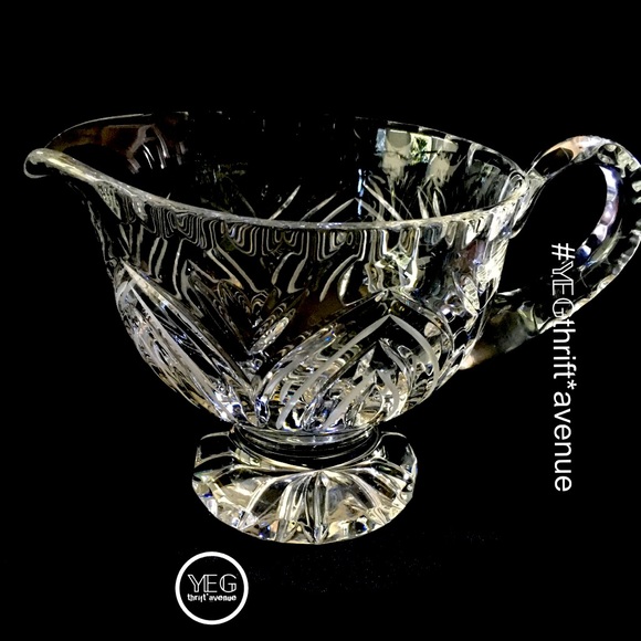 COPY - 𝓥𝓲𝓷𝓽𝓪𝓰𝓮 German crystal sauce /gravy pitcher - Picture 1 of 7